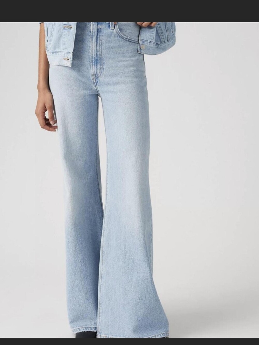 Nwot! Levis Ribcage Bell Light Wash High-Rise Flare Jeans Size 25